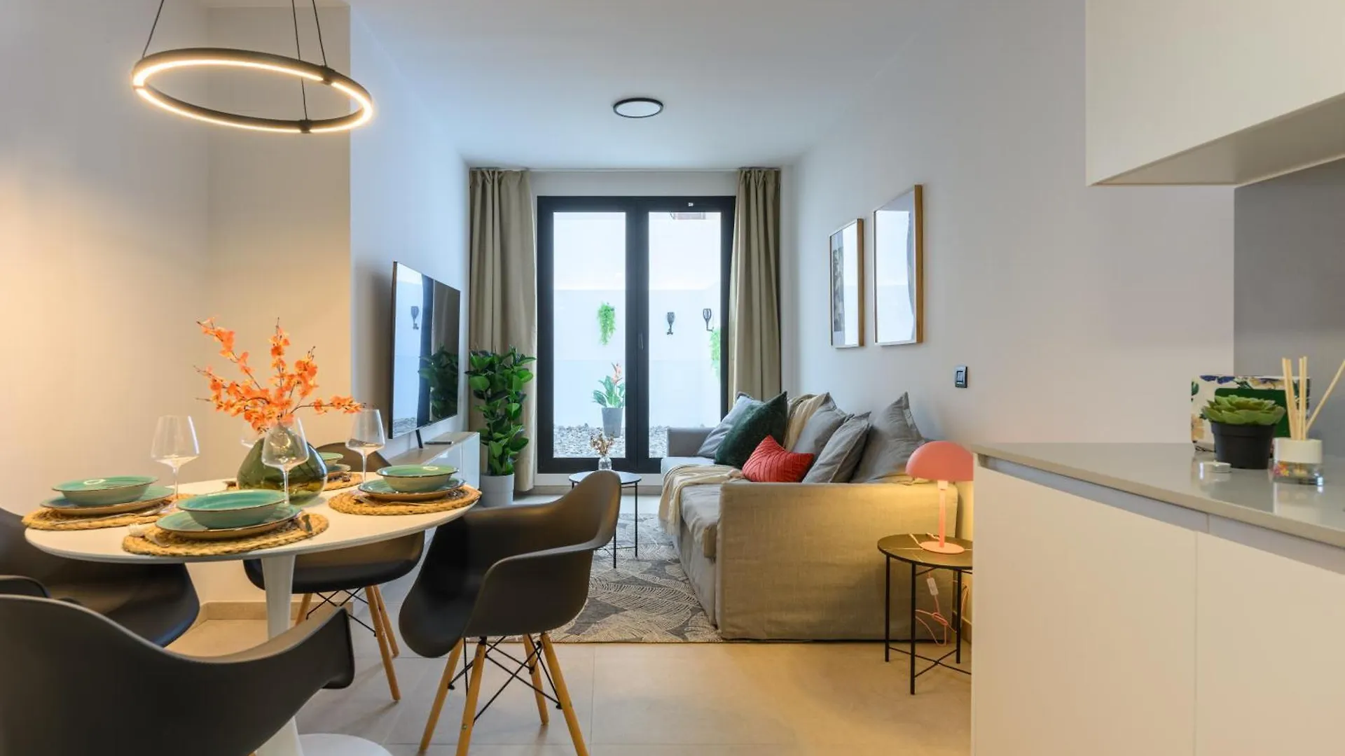Апартаменты Joyful Homes Лас-Пальмас-де-Гран-Канария